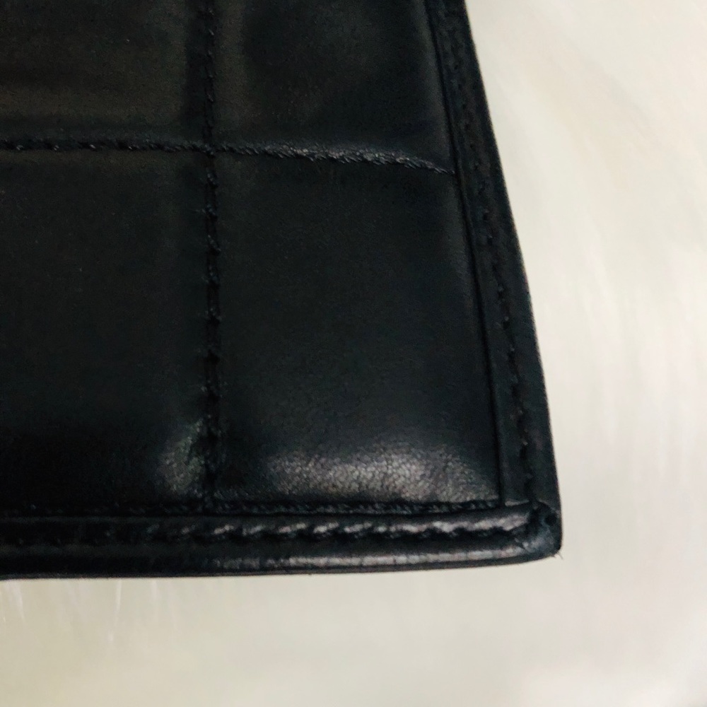 CHANEL Clutch - Picture 6 of 14